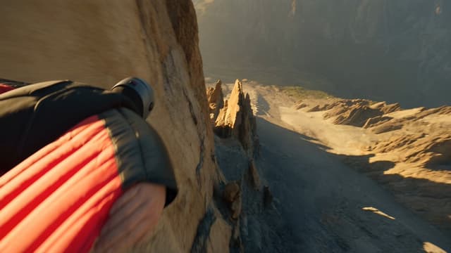 Veo Prompt - Hyper-realistic blockbuster cinematic 15-second action seque